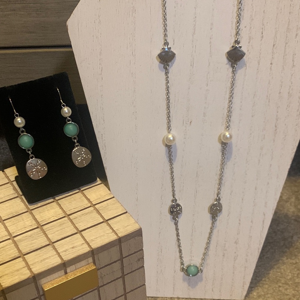 Beach Themed Necklace & Earrings NWOT